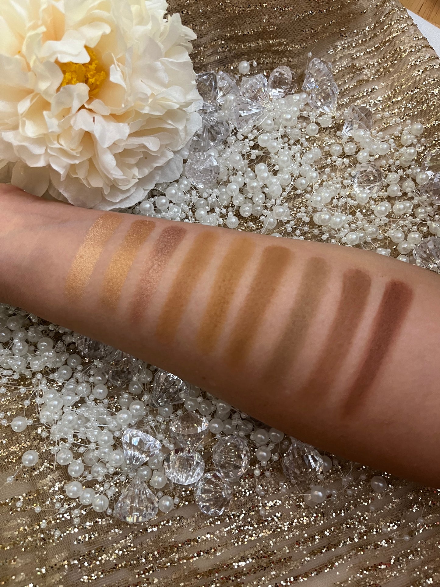 Always Golden Eyeshadow Palette