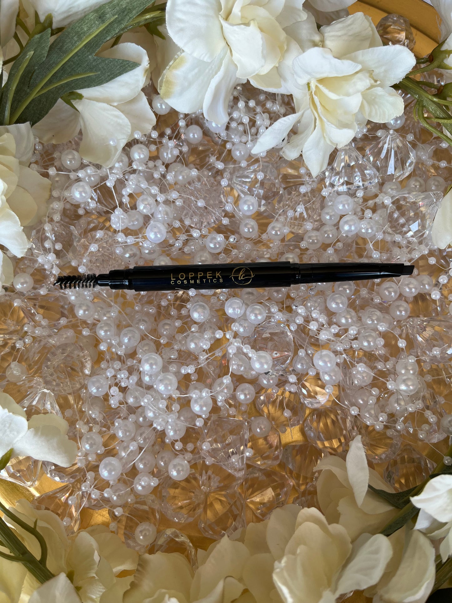 Ultra-Slim Eyebrow Pencil With Spoolie
