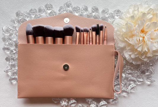 Loppek Cosmetic's 14 Piece Brush set w/bag