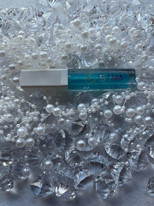 Luxurious Gloss with Plumping Effect