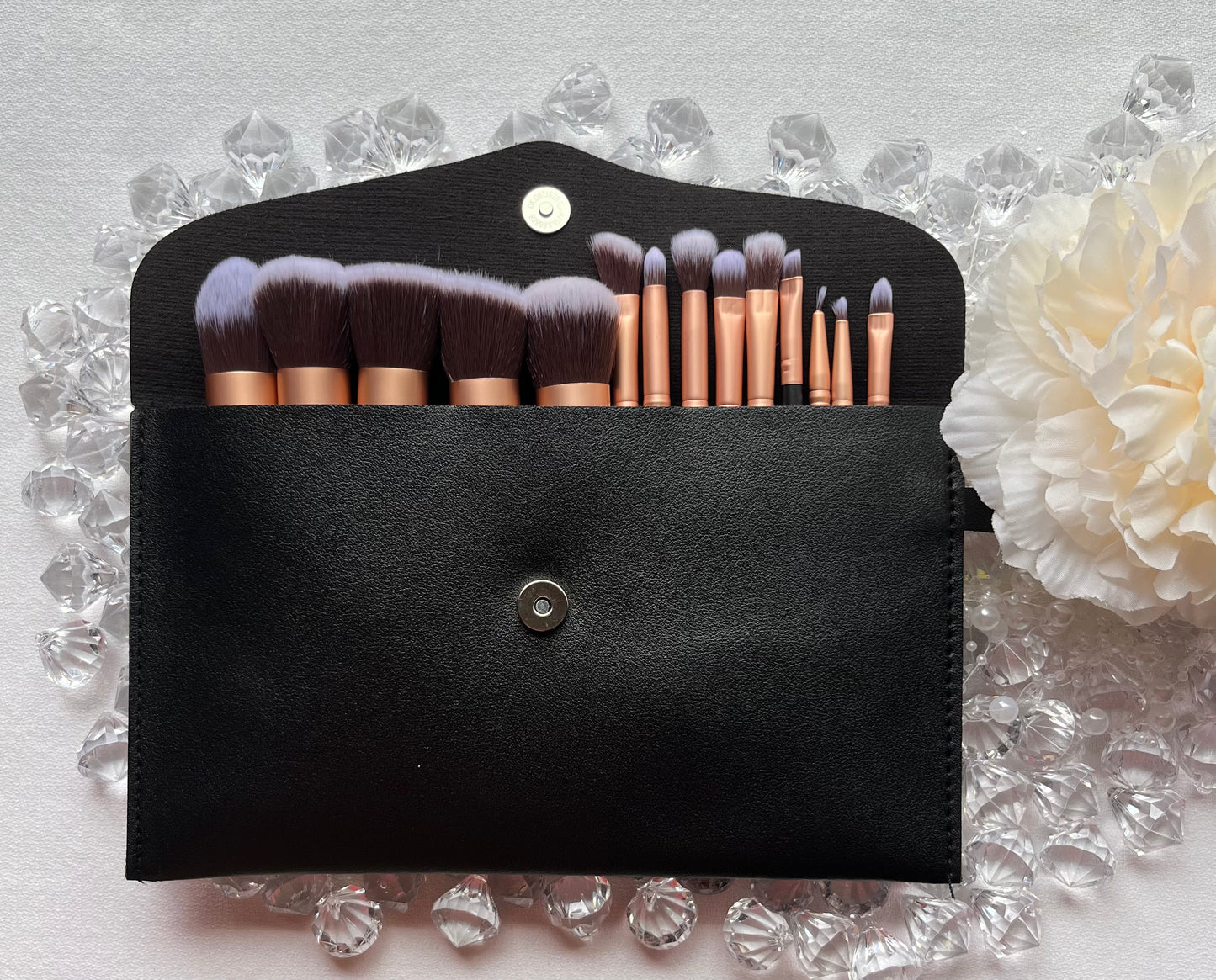 Loppek Cosmetic's 14 Piece Brush set w/bag