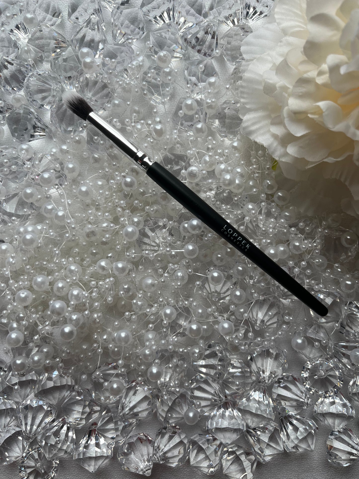 Loppek Cosmetic's signature individual Eyeshadow Brush